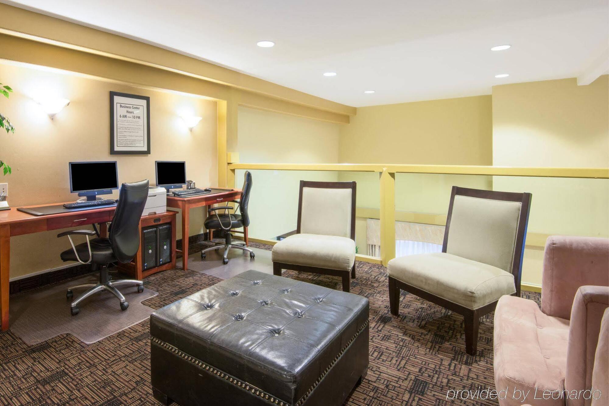 Holiday Inn Express Prescott By Ihg Ngoại thất bức ảnh
